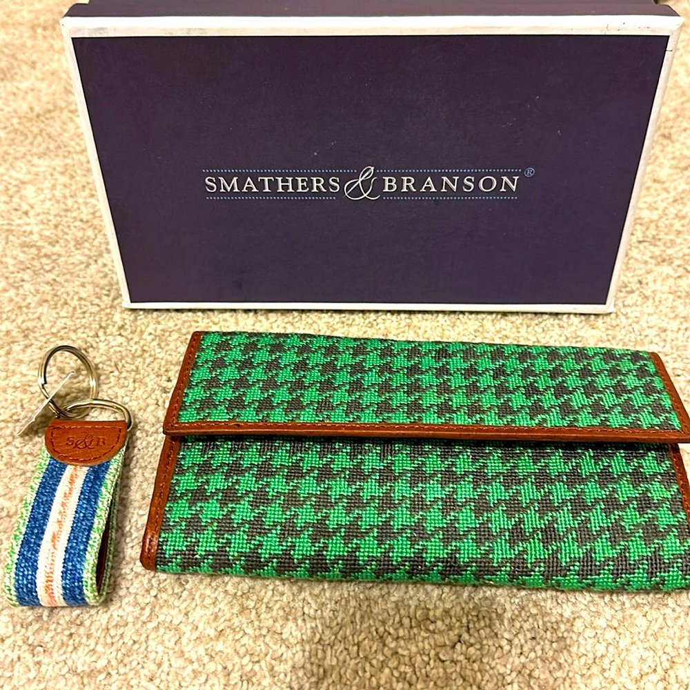 Snatchers & Branson Wallet and matching keychain with gift box
